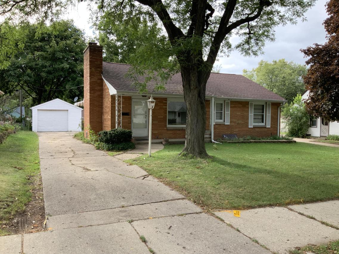 4949 N 73rd St., Milwaukee, WI 53218