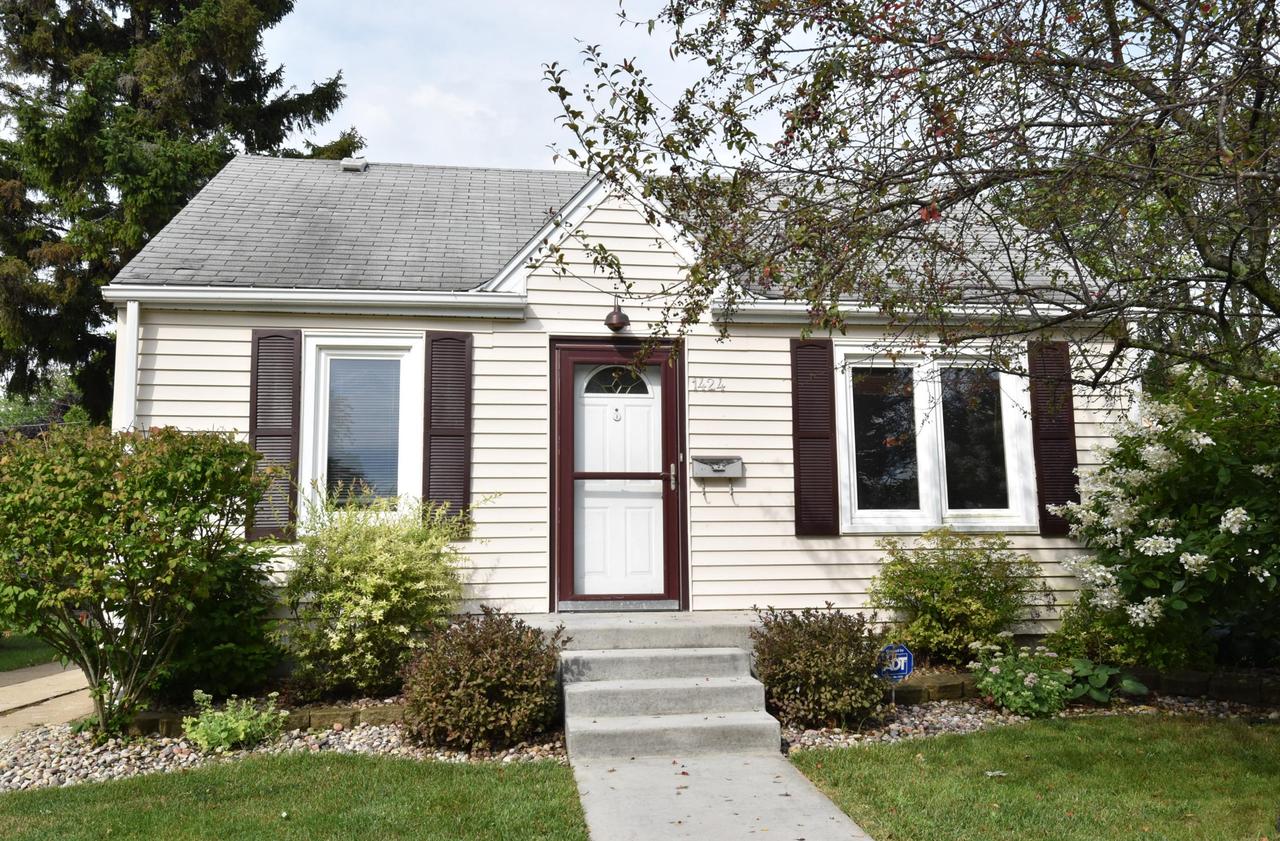 1424 Orchard St., Racine, WI 53405