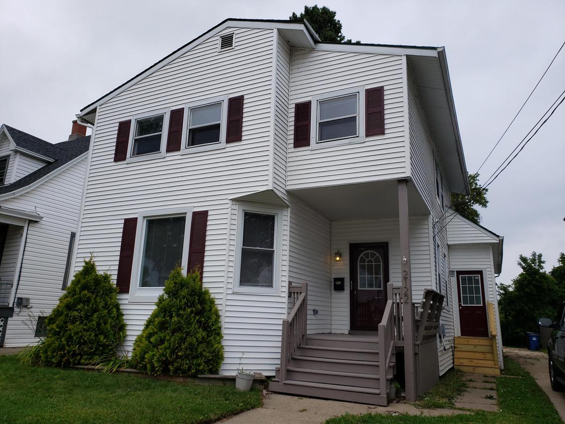 2122 Carmel Ave., Racine, WI 53405