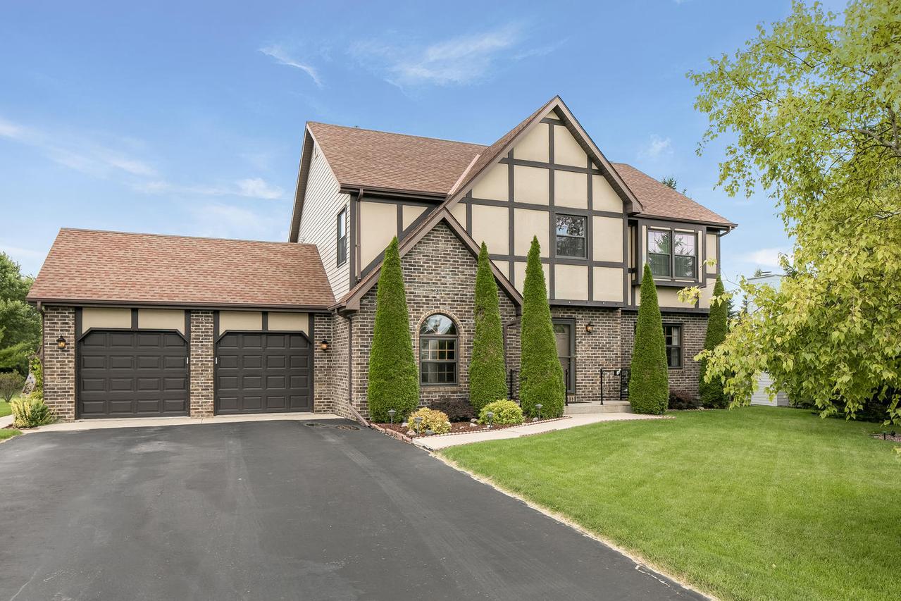 2740 Chapel Ln., Mount Pleasant, WI 53406