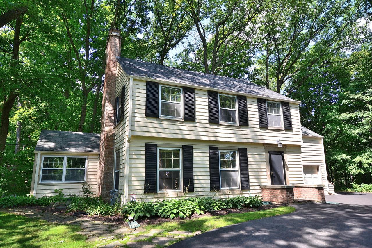 1145 Highland Dr, Elm Grove, WI 53122