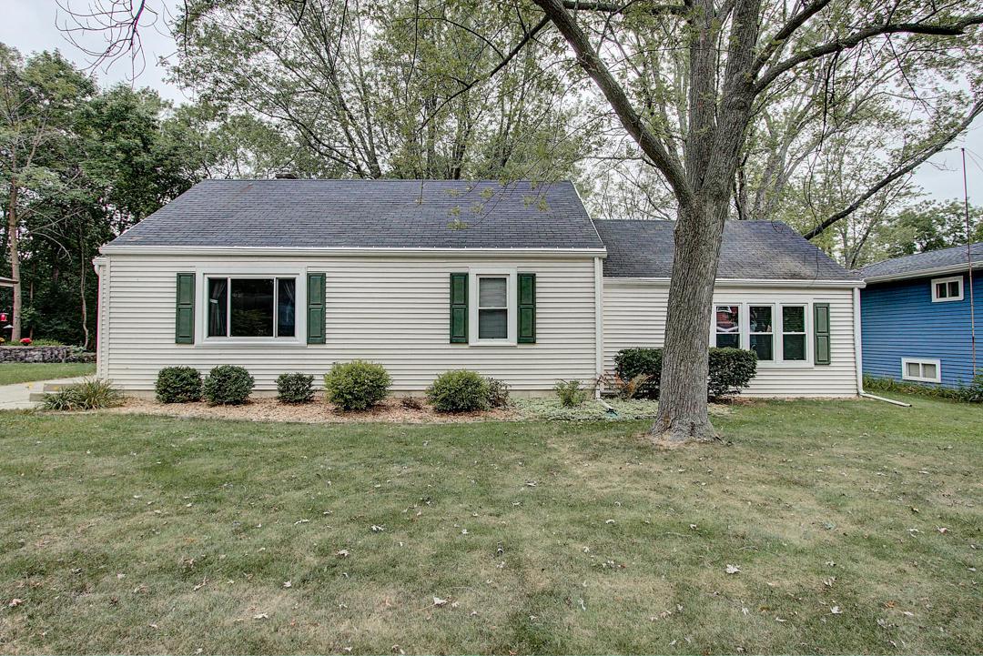 2625 N 111th St., Wauwatosa, WI 53226