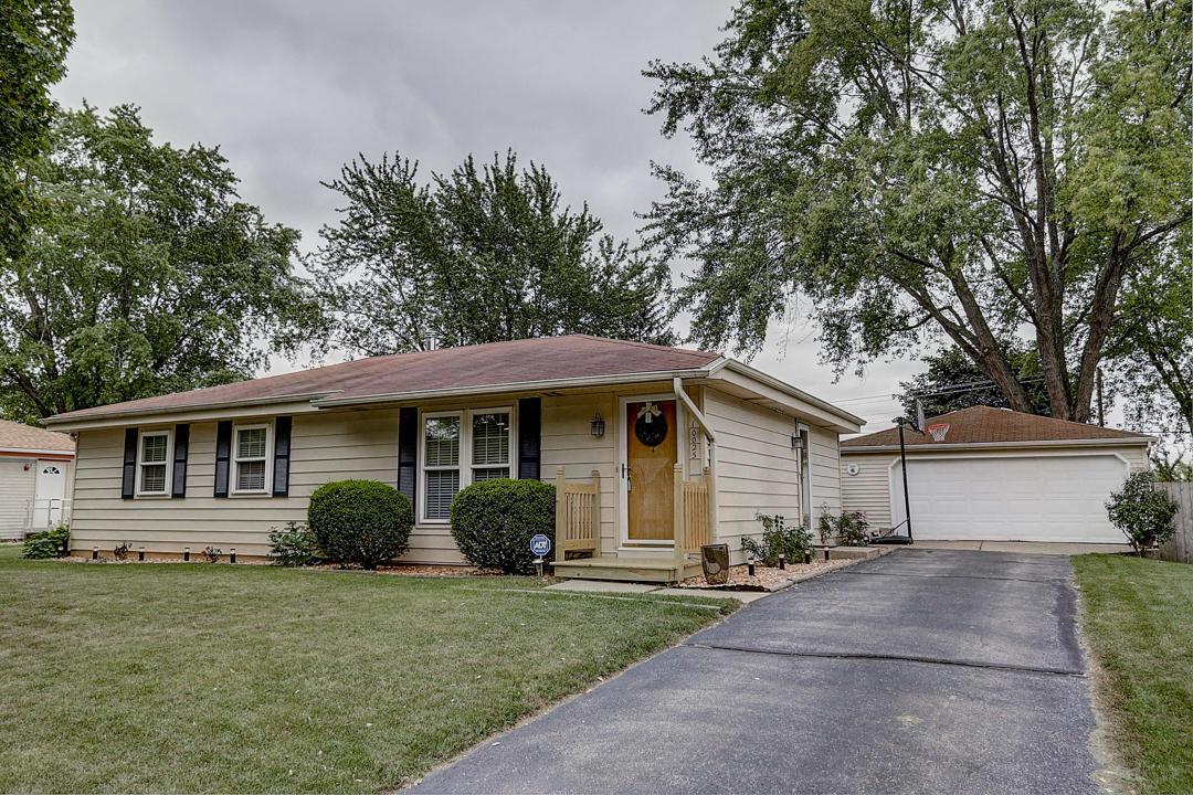 10025 W Terra Ave, Milwaukee, WI 53224