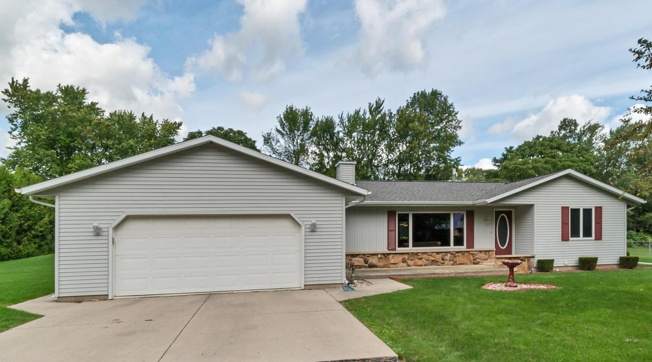 1436 Silver Creek Rd., Manitowoc, WI 54220