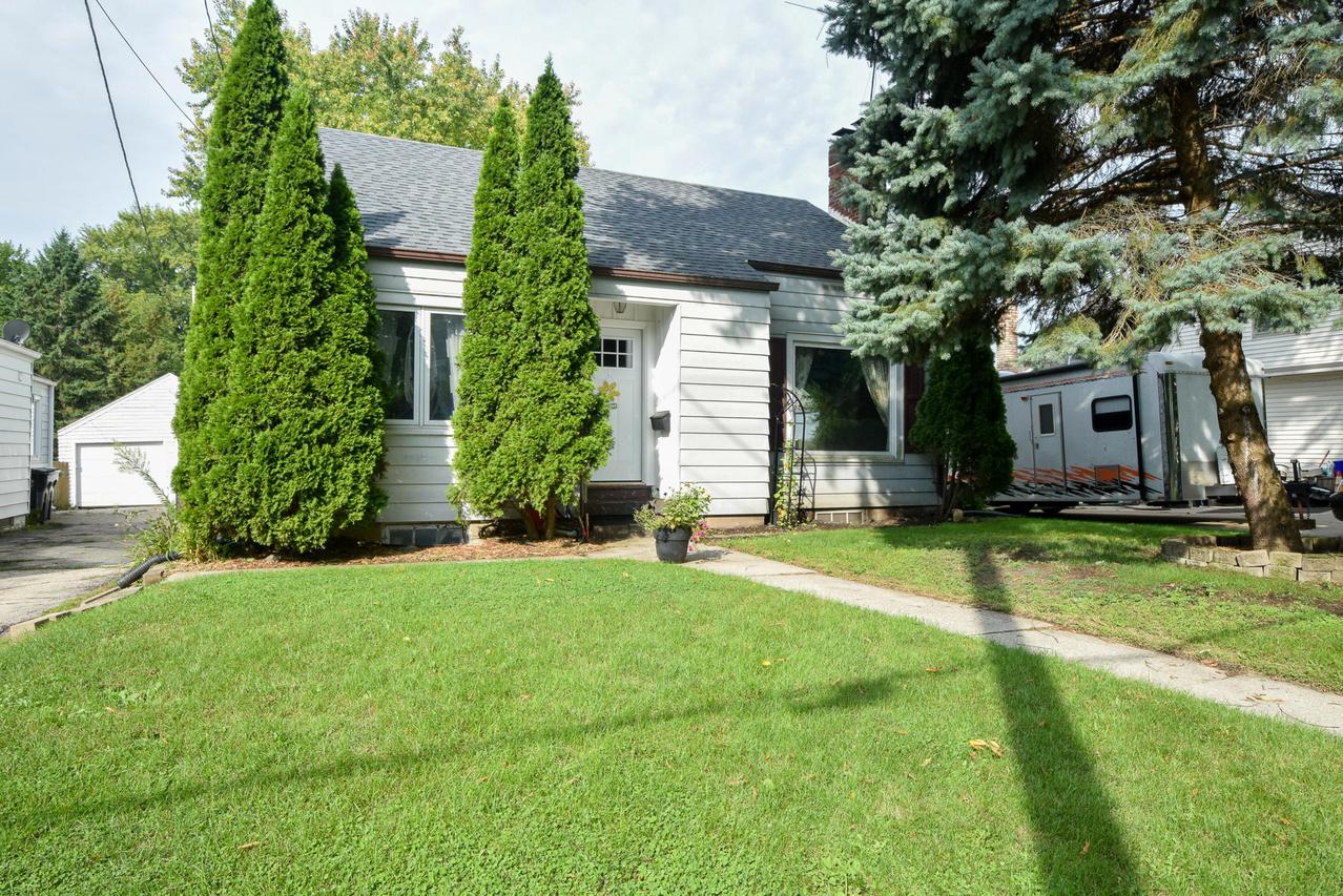 840 N Greenfield Ave., Waukesha, WI 53186