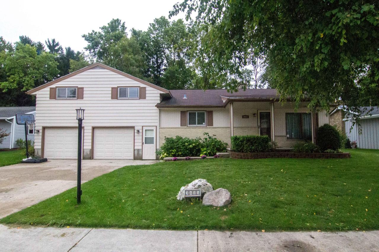3611 Shepherd Ln., Manitowoc, WI 54220