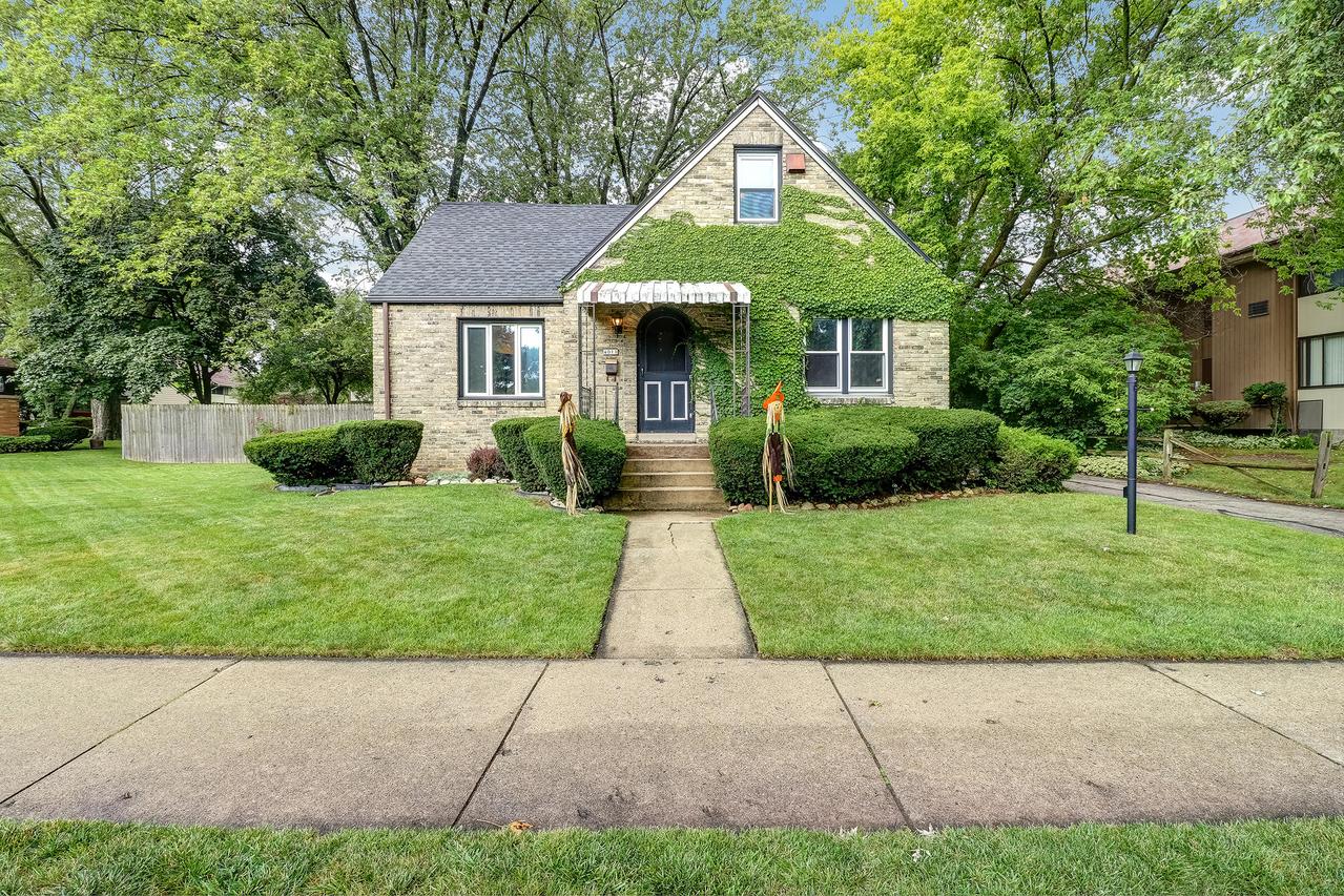 4011 S 76th St., Milwaukee, WI 53220