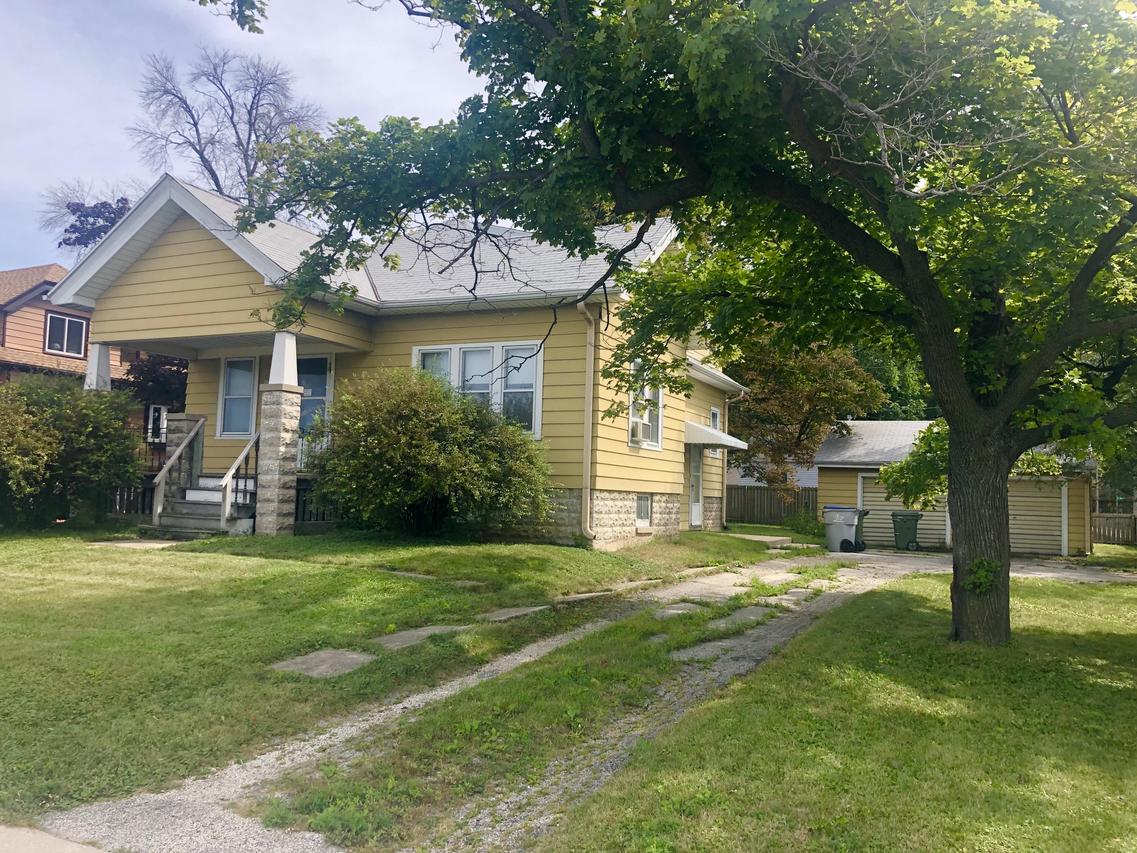 5742 N 43rd St #5742A, Milwaukee, WI 53209