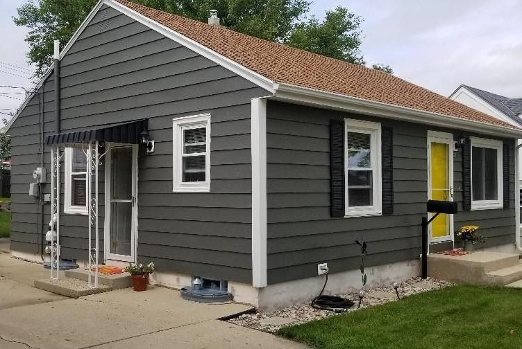 3027 S 61st St, Milwaukee, WI 53219