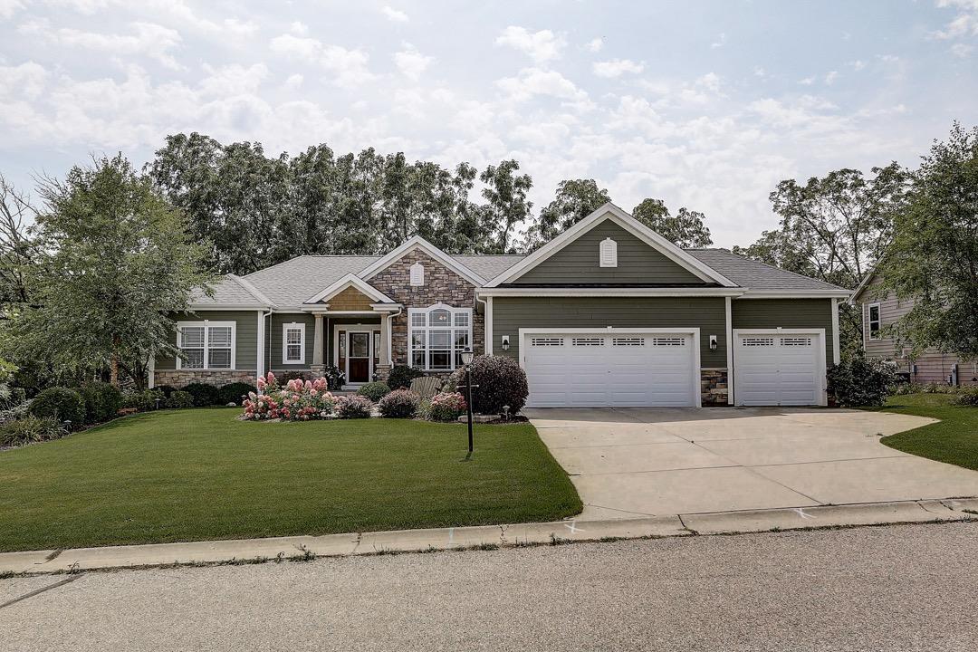 8693 84th St, Pleasant Prairie, WI 53158