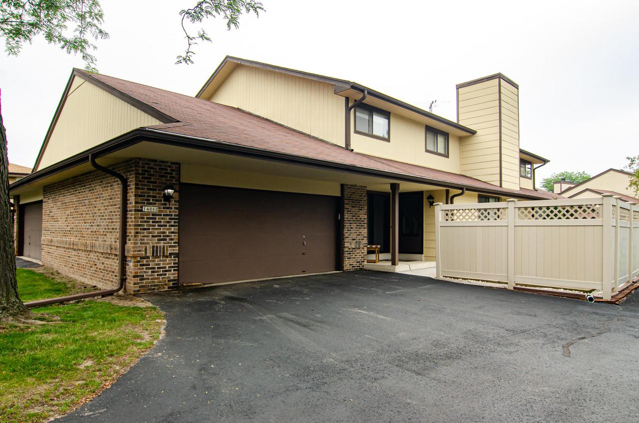 14060 W Tiffany Pl #C, New Berlin, WI 53151