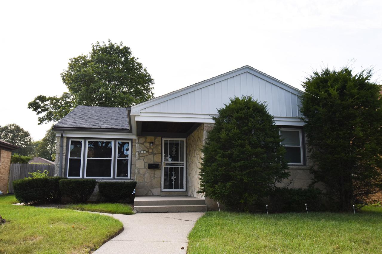 4151 N 61st St, Milwaukee, WI 53216