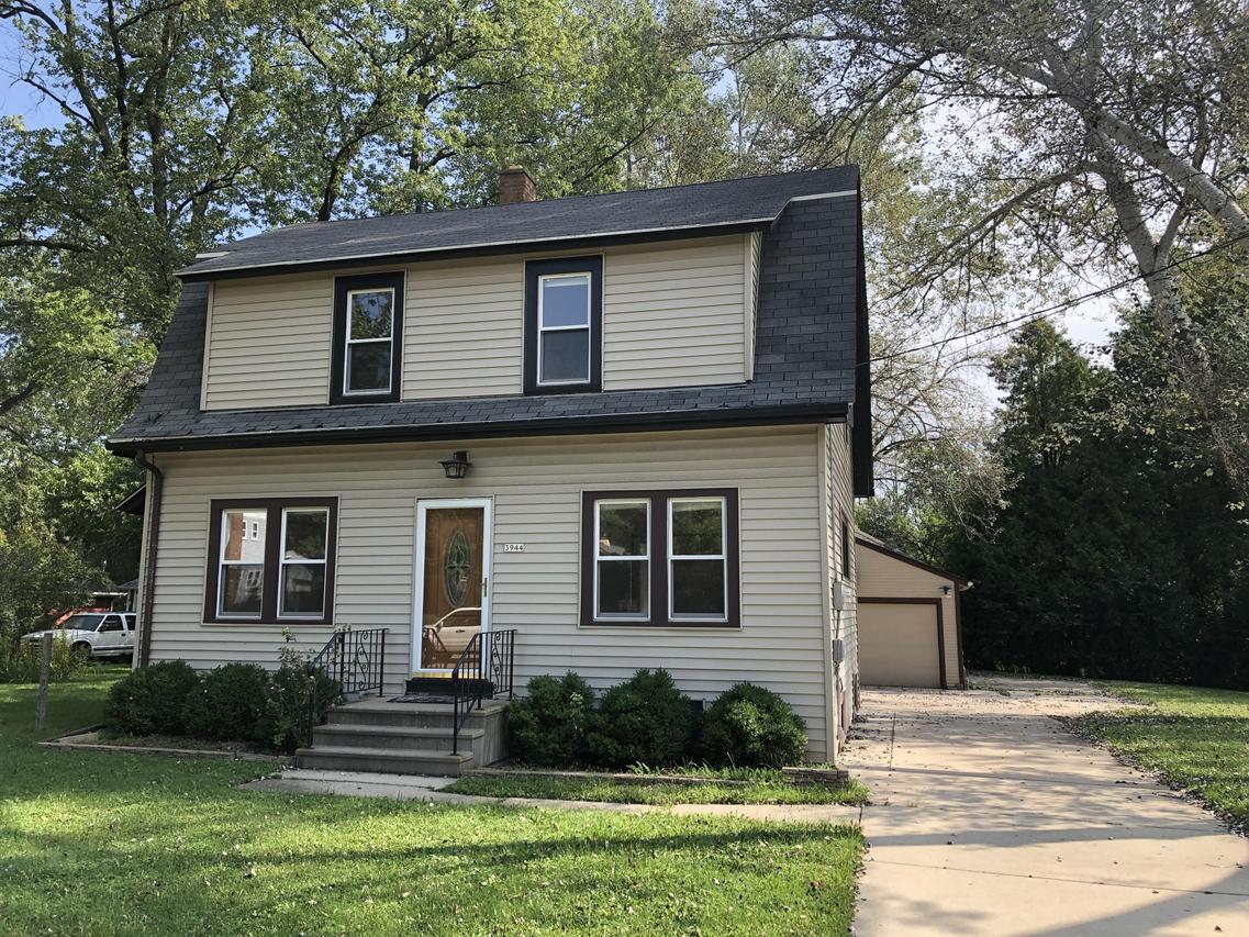 3944 S 68th St, Milwaukee, WI 53220