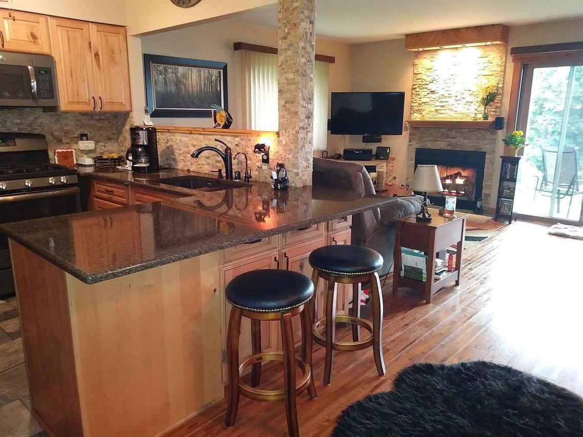1522 Grandview Ct. #1, Dover, WI 53139