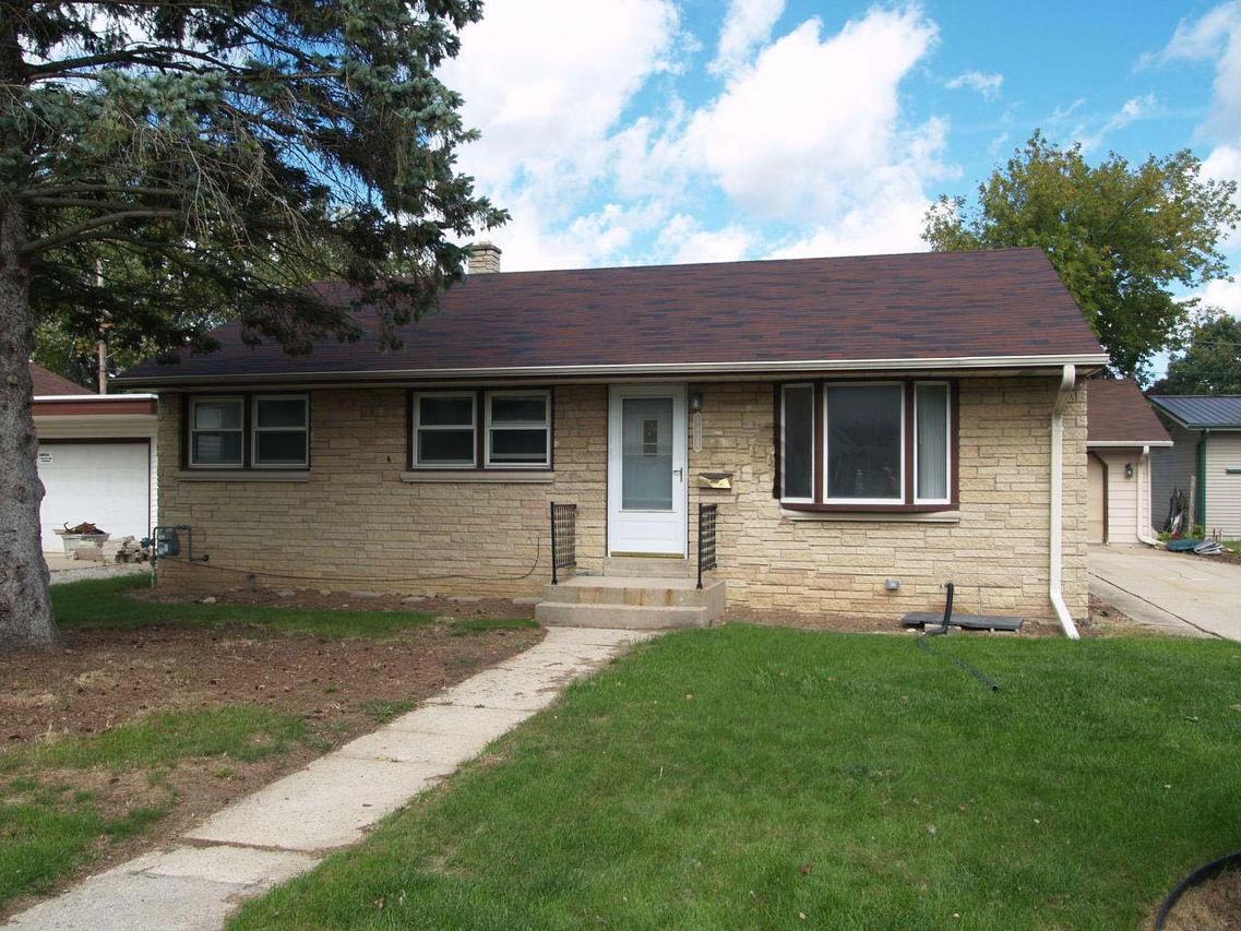 1634 Marion Ave, South Milwaukee, WI 53172