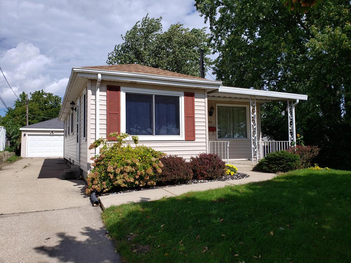 4414 Republic Ave, Racine, WI 53405