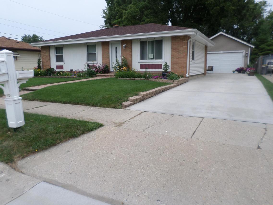 4703 40th Ave #Ave, Kenosha, WI 53144