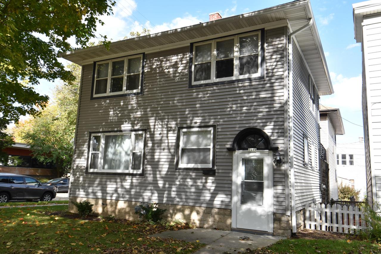 1404 E Oklahoma Ave, Milwaukee, WI 53207
