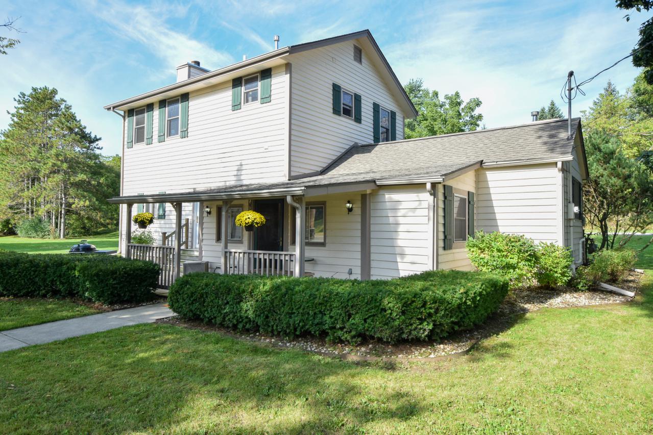 S73W25995 Hi Lo Dr., Vernon, WI 53189