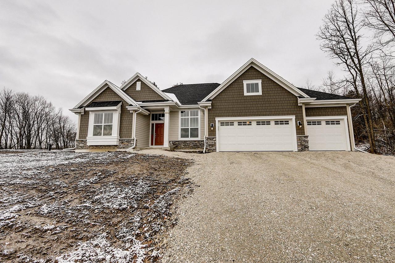 3016 Oak Crest Dr, Dover, WI 53139