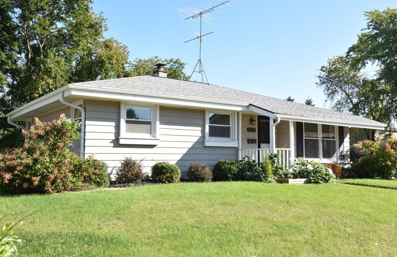 1502 18th Pl, Kenosha, WI 53140