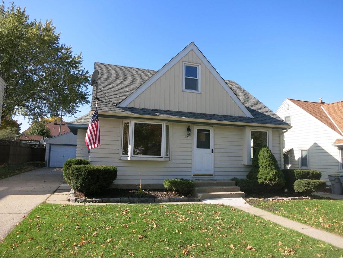 2747 S 61st St., Milwaukee, WI 53219