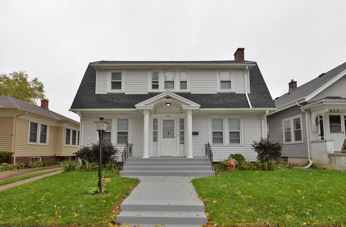821 Blaine Ave, Racine, WI 53405