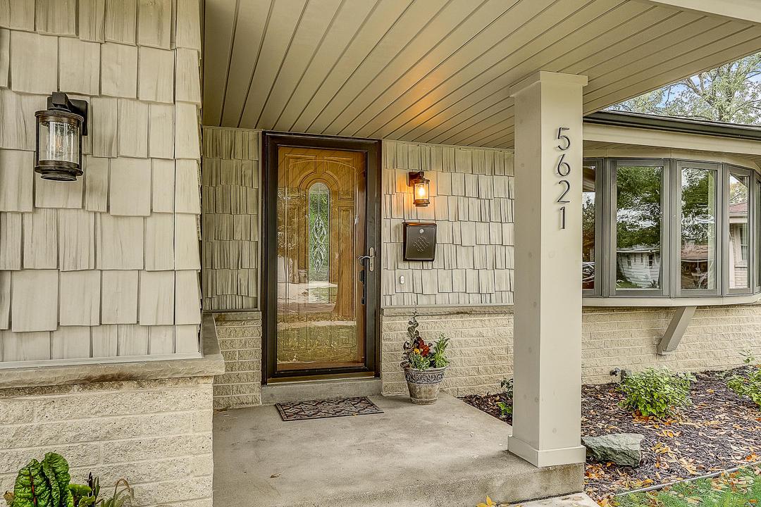 5621 S 23rd St, Milwaukee, WI 53221
