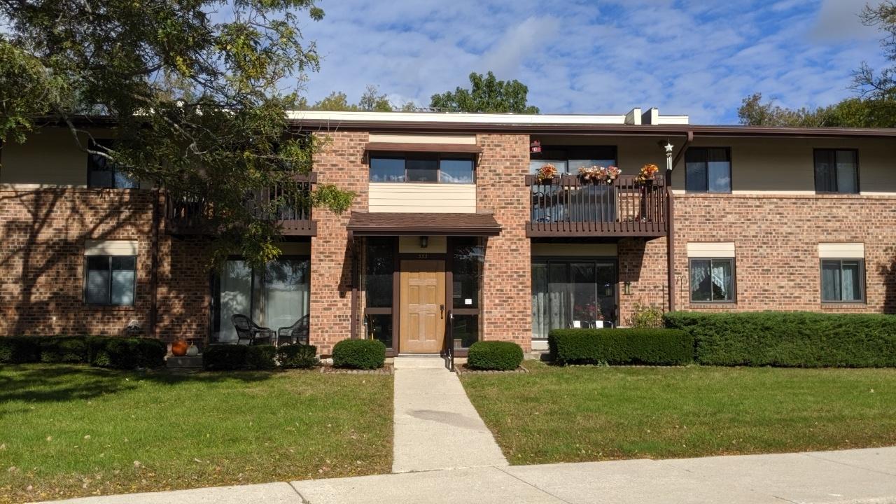 333 Park Hill #C, Pewaukee, WI 53072