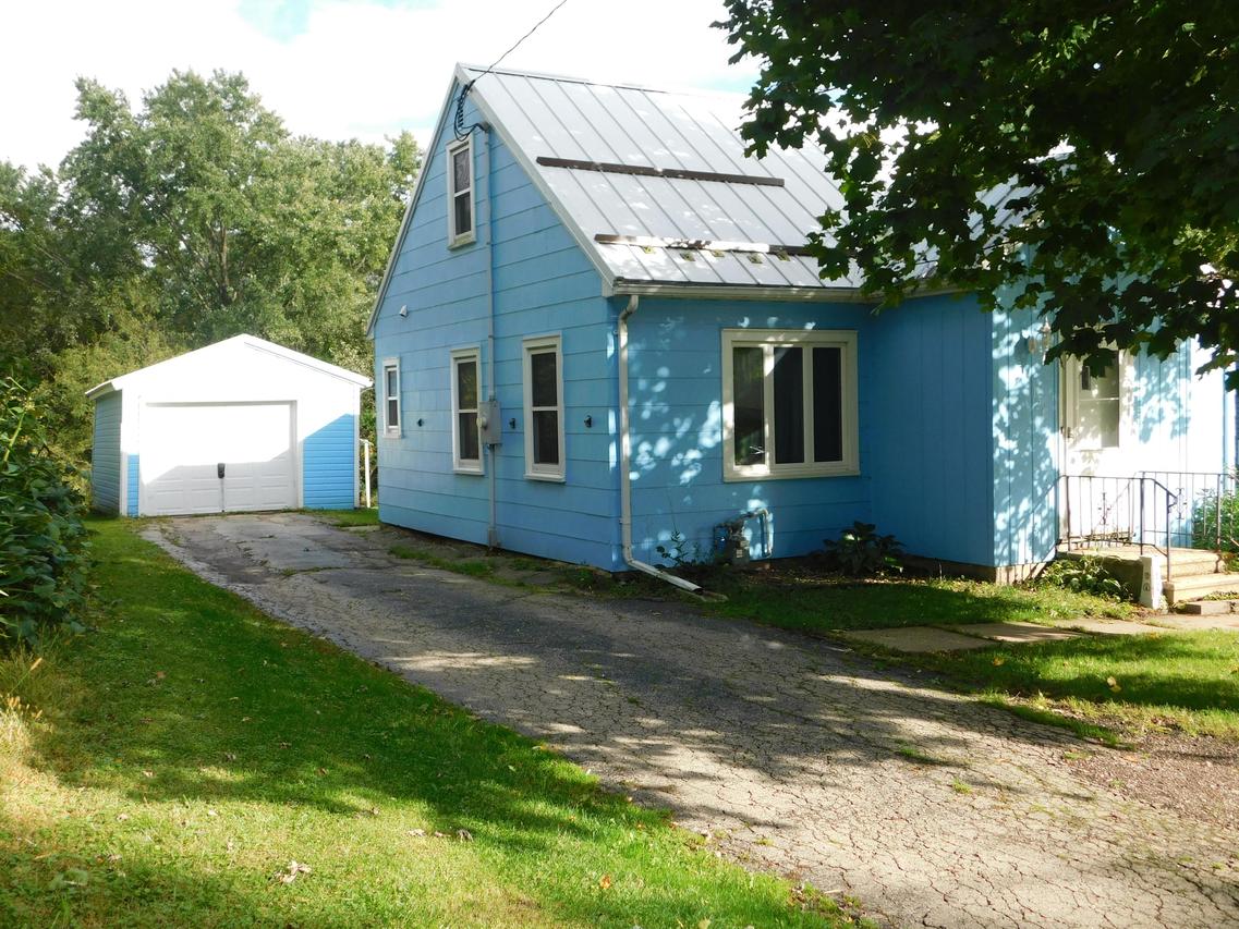 121 S Lincoln Ave., Viroqua, WI 54665