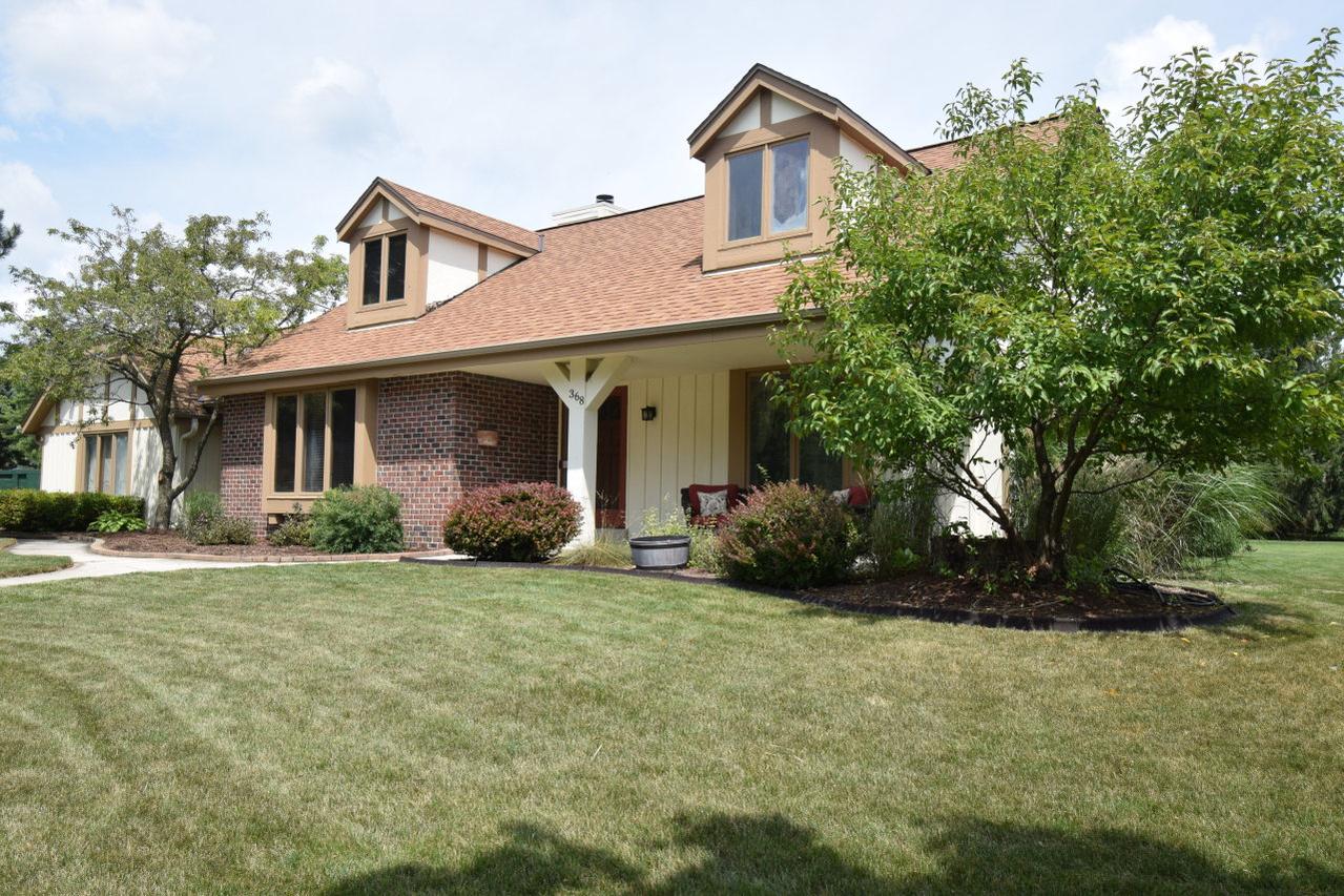 368 W Lilac Ln, Grafton, WI 53024