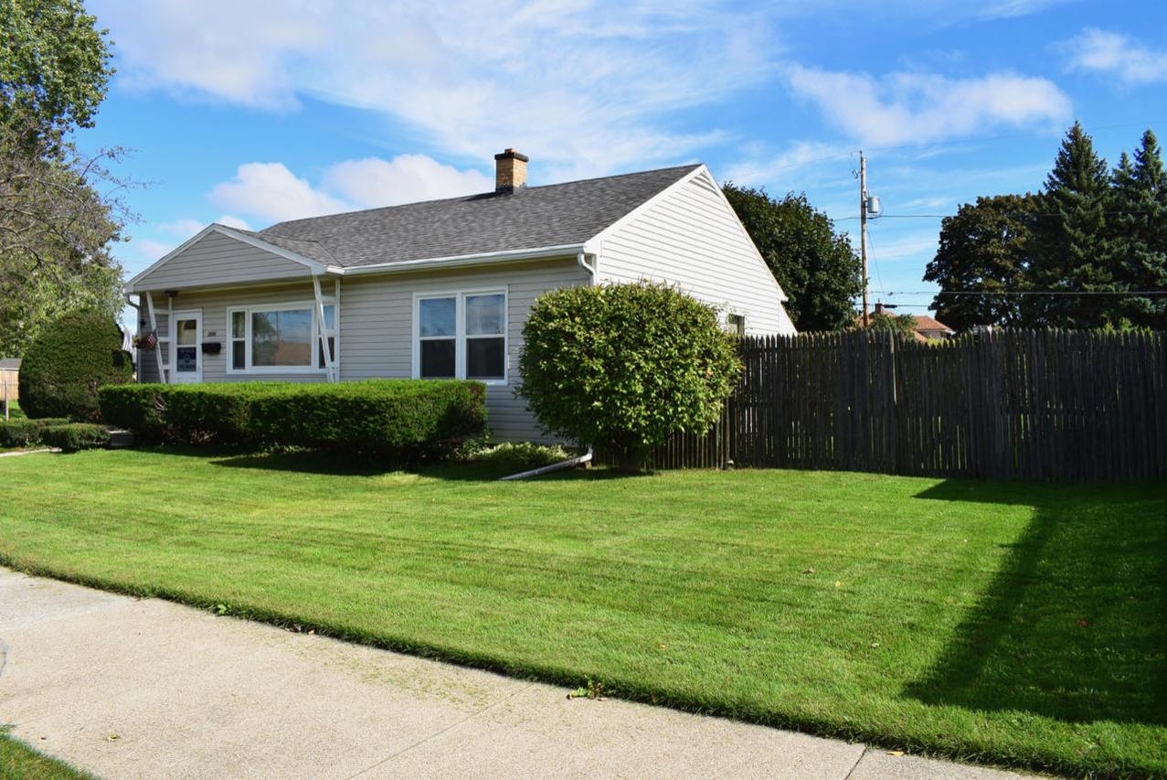 2001 West Blvd, Racine, WI 53403