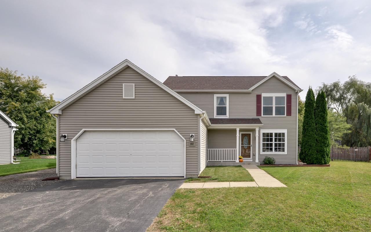 668 Bluebill Ln, Genoa City, WI 53128