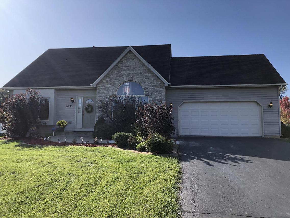 24515 118th St, Salem Lakes, WI 53179