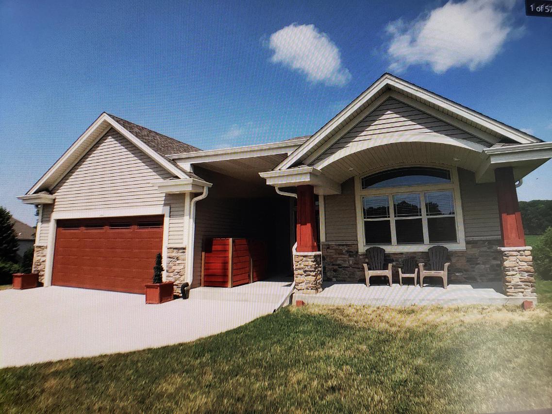 621 Thekla Ln, West Bend, WI 53095