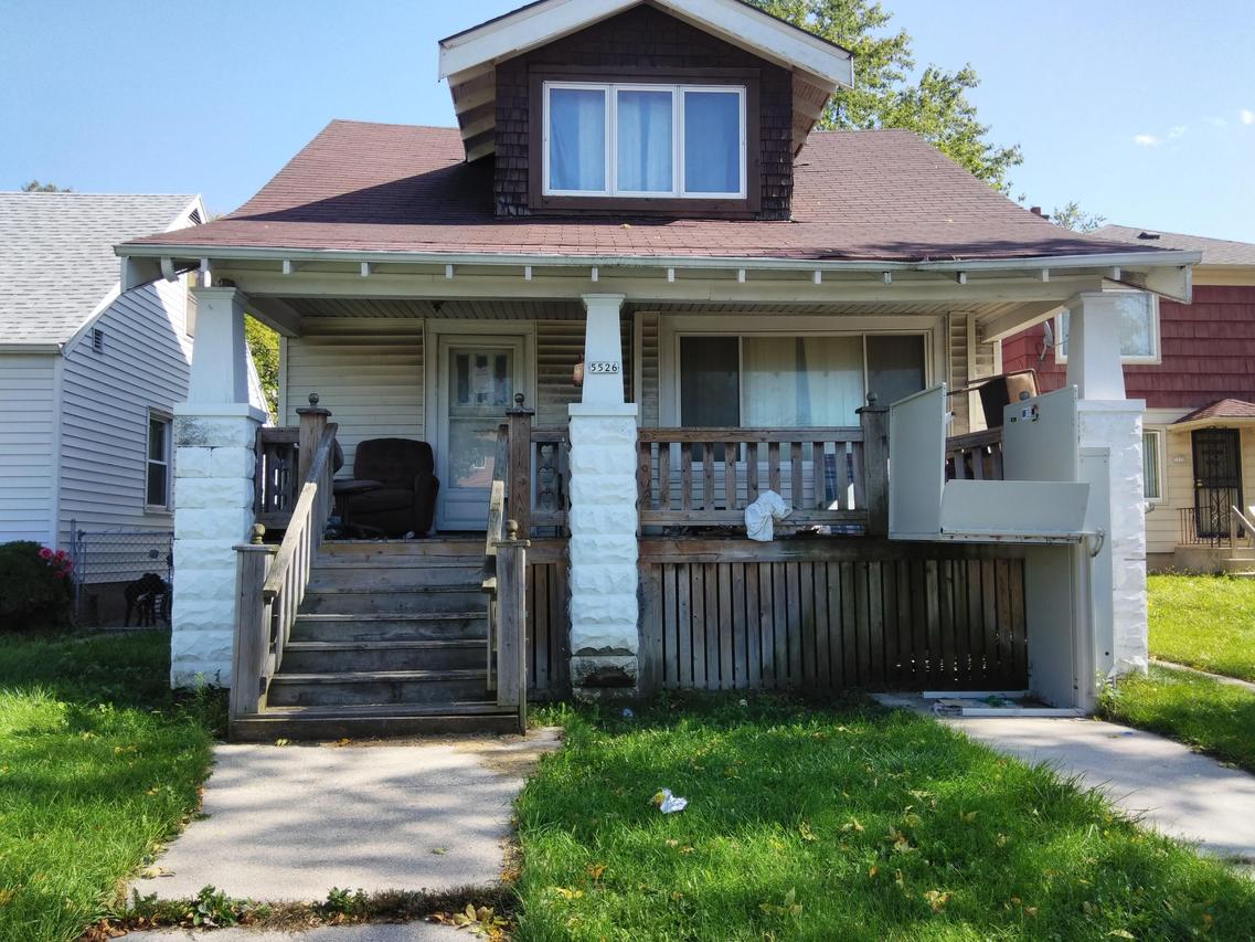 5526 N Hopkins St, Milwaukee, WI 53209