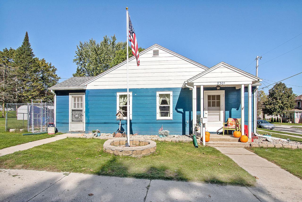 2301 Prospect St., New Holstein, WI 53061