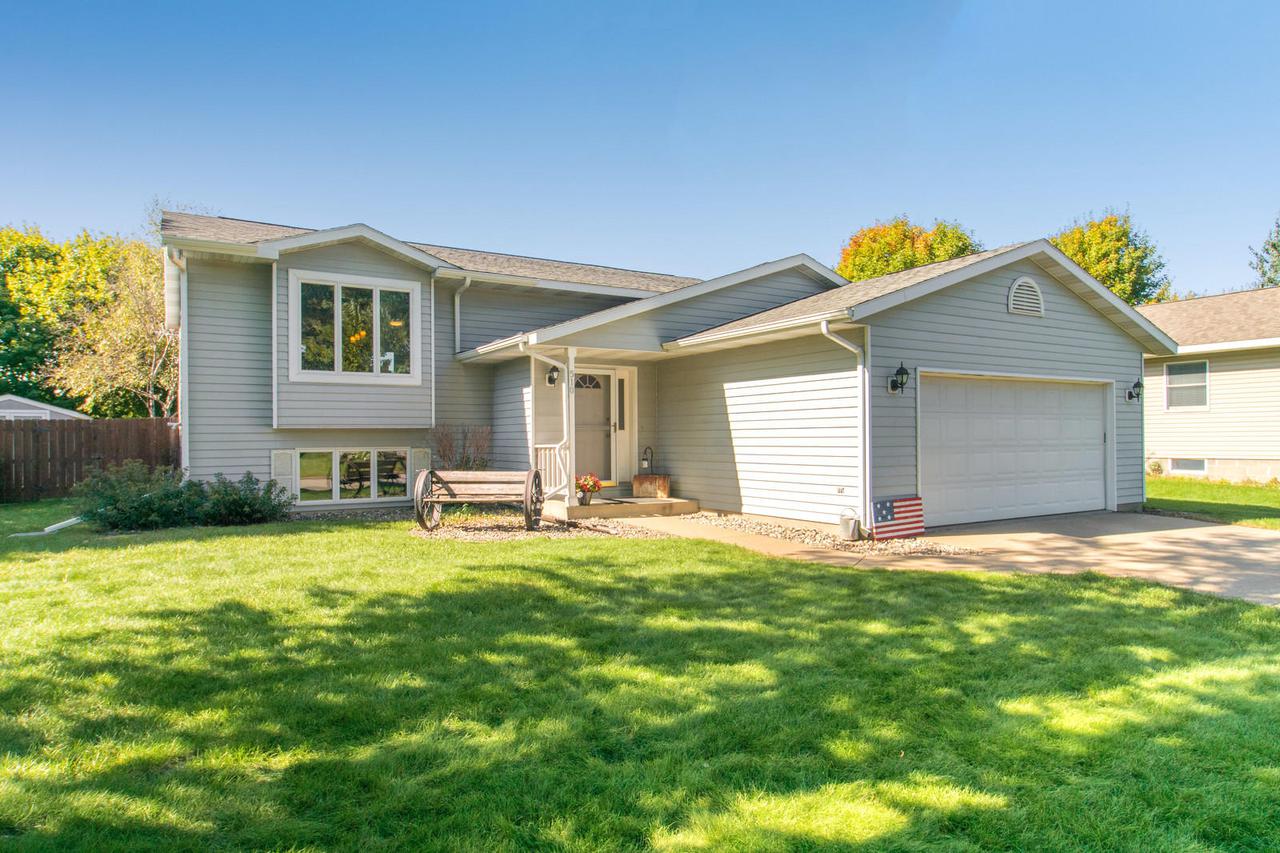 510 Amanda Ct., Holmen, WI 54636