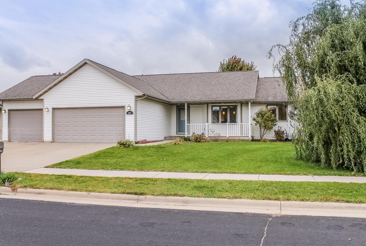 1907 Viking Ave., Holmen, WI 54636