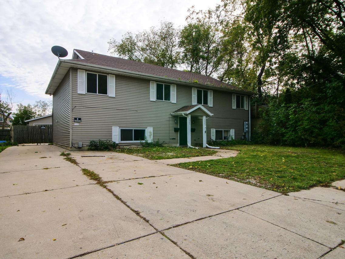 1023 44th St #1025, Kenosha, WI 53140