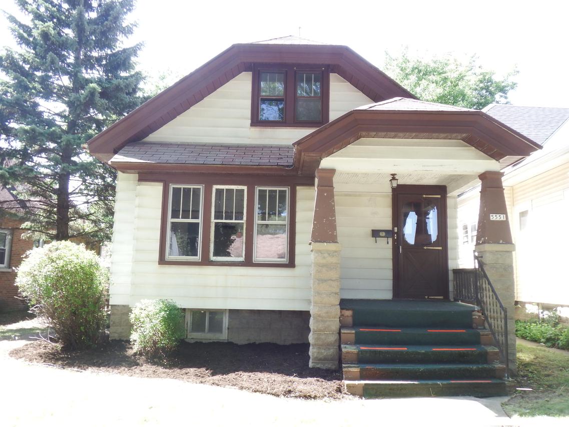 5551 N 40th St, Milwaukee, WI 53209