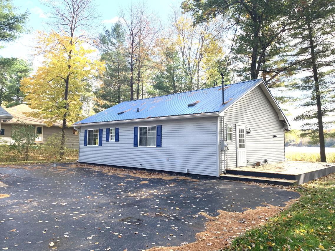 13994 W Shay Lake Ln., Brazeau, WI 54161
