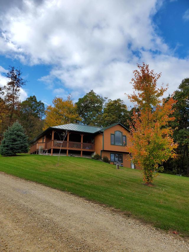 17641 Hilltop Rd., Sparta, WI 54656