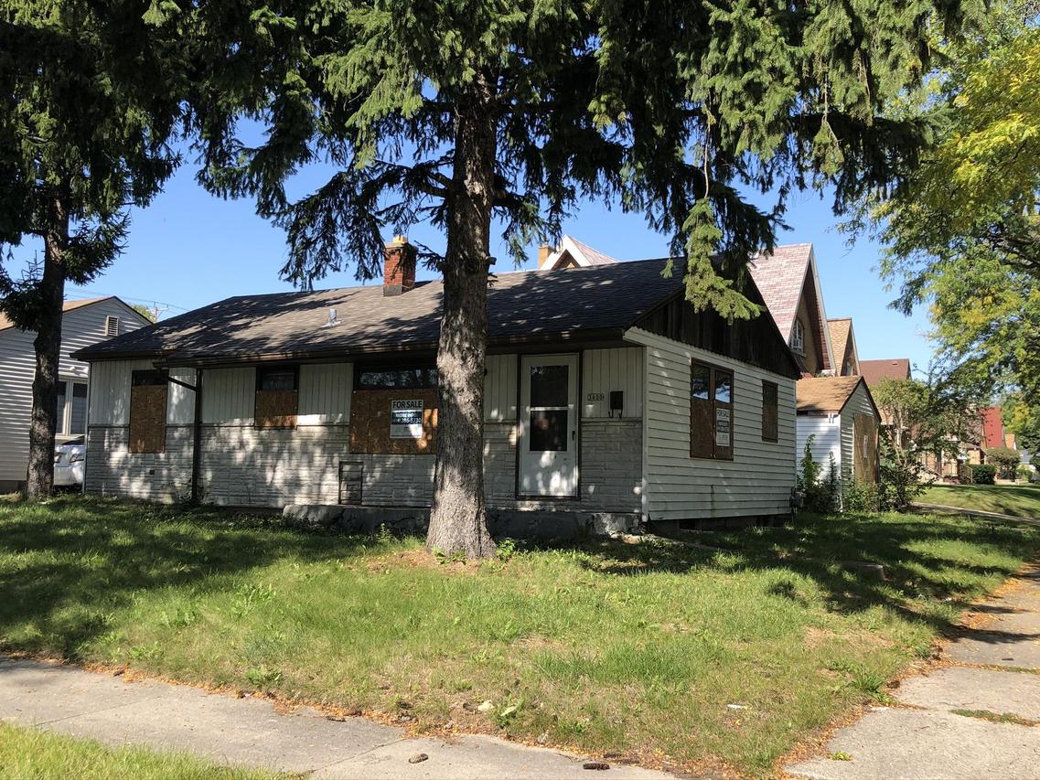 3600 W Marion St., Milwaukee, WI 53216
