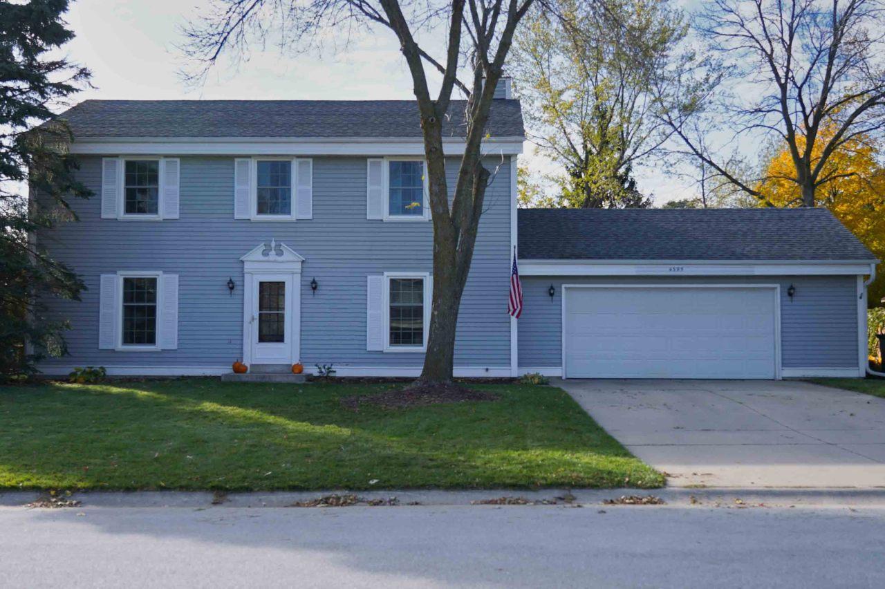 4395 S Longview Dr, New Berlin, WI 53151