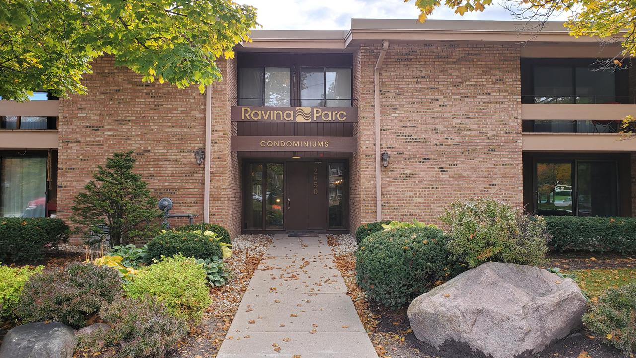 2650 S 60th St. #6, Milwaukee, WI 53219