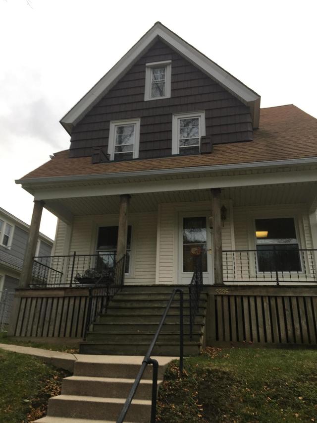 3235 S New York Ave, Milwaukee, WI 53207