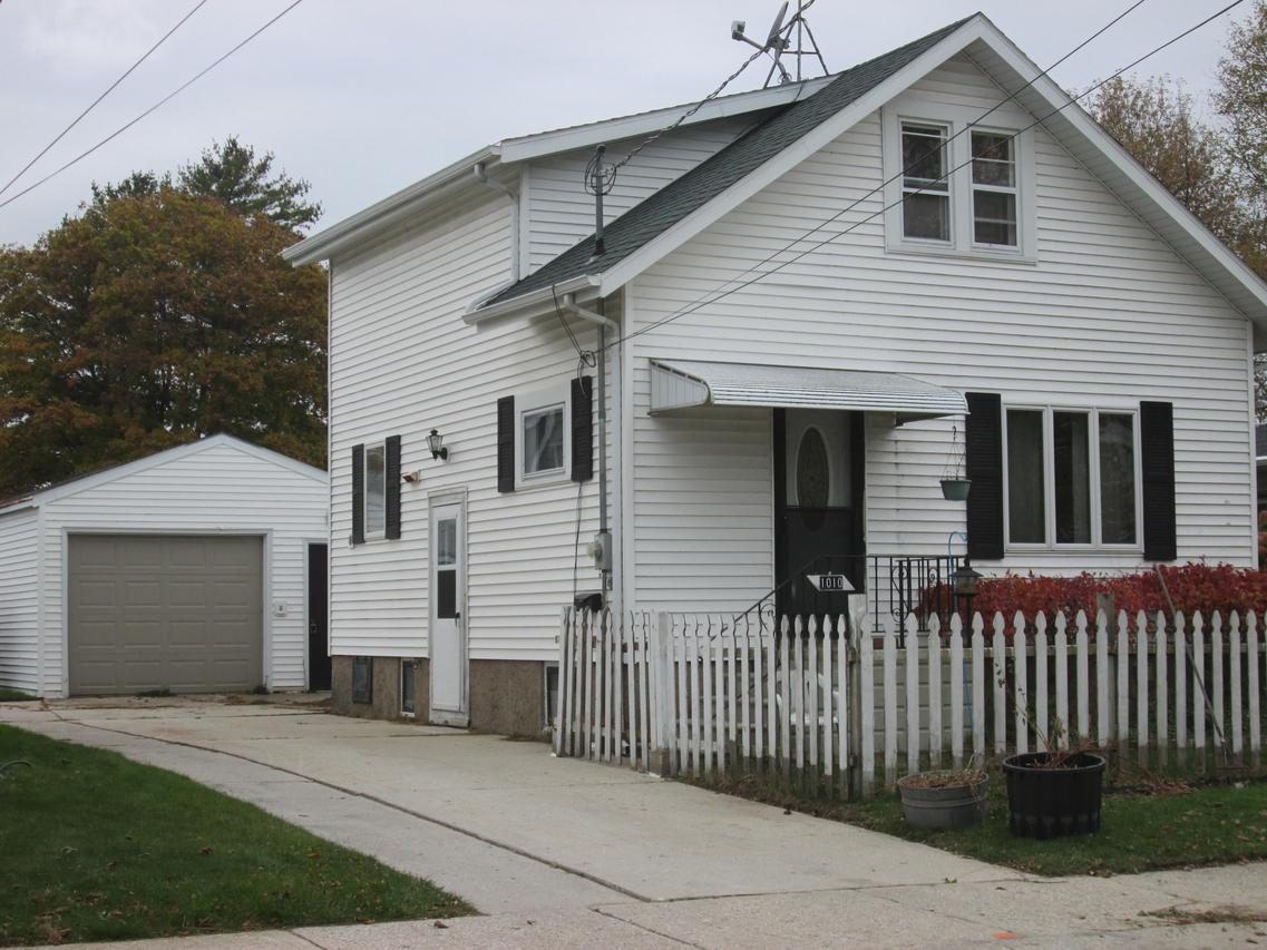 1010 Lowell St., Two Rivers, WI 54241