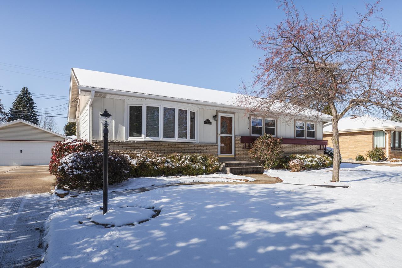 5607 S 34th St, Milwaukee, WI 53221