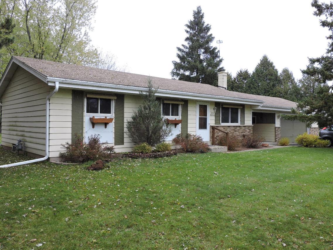 S78W33024 Sugden Rd., Mukwonago, WI 53149